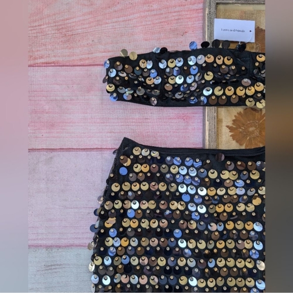 NWT Lovers + Friends Black/Silver Sequin 2 Pc Skirt Set Bandeau Top Maxi Skirt M - Picture 7 of 11